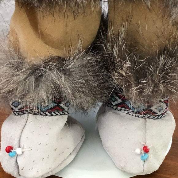 Hand Crafted Native Alaskan Doll - Picture 5 of 10